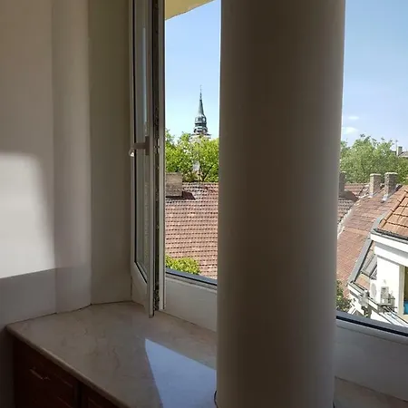 Ivan's Penthouse 2 Apartment